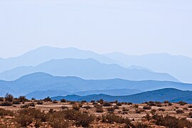 Midijsko gorovje province Tabuk v severozahodni Saudovi Arabiji blizu meje z Jordanijo