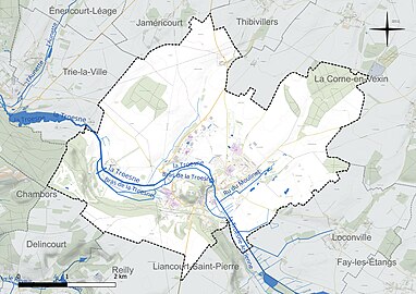 Carte en couleur présentant le réseau hydrographique de la commune