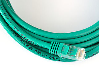 <span class="mw-page-title-main">Patch cable</span> Cable used to connect electronic or optical devices