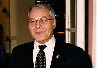 <span class="mw-page-title-main">Mezri Haddad</span> Tunisian journalist, writer, philosopher and diplomat