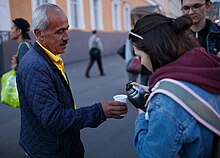 Раздача еды бездомным людям, Москва, 2018 год