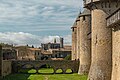 * Kandidimi: The main gate (Porte de l'Est; East Gate) to the château inside the Cité de Carcassonne. --Lynx1211 14:03, 17 September 2024 (UTC) * * Kërkohet vlerësim