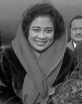 Fatmawati Soekarno (1966)