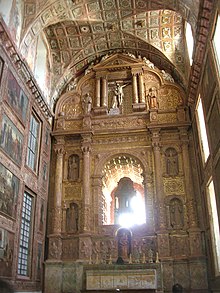 Main altar of the Church of St. Francis of Assisi Goa-StFrancis-MainChapel1.jpg