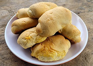 <span class="mw-page-title-main">Señorita bread</span> Philippine bread with a sweet buttery filling