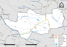 Carte en couleur présentant le réseau hydrographique de la commune