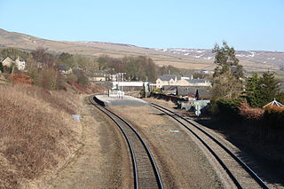 <span class="mw-page-title-main">Chinley railway station</span> Railway station in Derbyshire, England