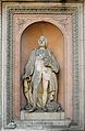 Statue of Linnaeus in the Royal Academy of London