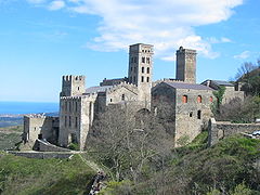 Monasterio benedictino de San Pedro de Roda (878-1022), uno de los primeros ejemplos románicos en el país