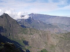 Le cirque de Mafate vu depuis la Roche Écrite.