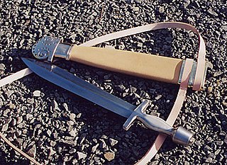 <span class="mw-page-title-main">Xiphos</span> Iron Age sword