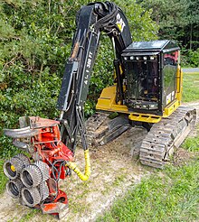 CAT 501 HD with tracked treads Feller buncher-2.jpg