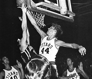 <span class="mw-page-title-main">Jack Sikma</span> American basketball player-coach