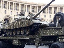 Armenian T-72B during the military parade in Yerevan T-72B Armenia.jpg