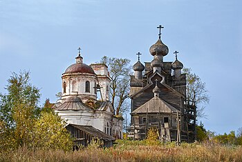 Churches in Paltoga, Vologda Oblast Photograph: Кривошеина Мария Licensing: CC-BY-SA-3.0