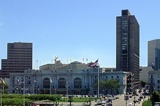 <span class="mw-page-title-main">Bill Graham Civic Auditorium</span> A multi-purpose arena in San Francisco, California