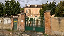 The town hall in Vallery