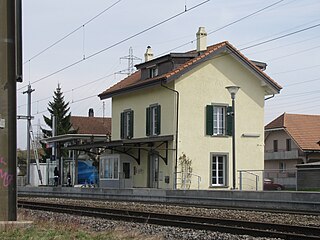 <span class="mw-page-title-main">Galmiz</span> Former municipality in Fribourg, Switzerland