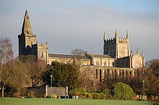 <span class="mw-page-title-main">Dunfermline Abbey</span> Church in Fife, Scotland