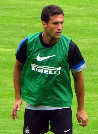 <span class="mw-page-title-main">Matías Silvestre</span> Argentine footballer (born 1984)