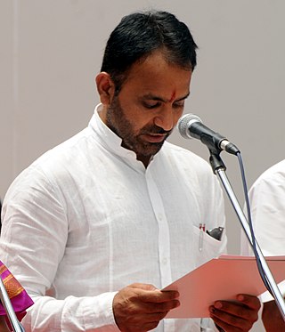 <span class="mw-page-title-main">Santosh Lad</span> Indian politician