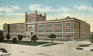 <span class="mw-page-title-main">Warren Easton Charter High School</span> Public charter school in New Orleans, Louisiana, United States