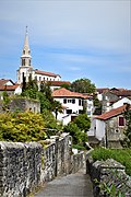 Chemin de ronde et église - crédit Valentin Grenon, Office de tourisme Pays Basque.jpg