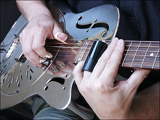 <span class="mw-page-title-main">Slide guitar</span> Guitar technique