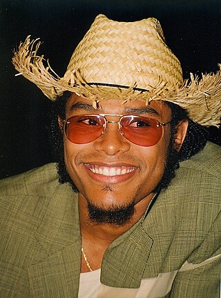 <span class="mw-page-title-main">Maxwell (musician)</span> American singer