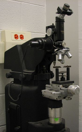 Photograph of a Vickers hardness tester