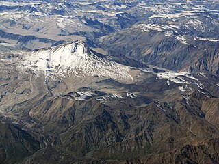 <span class="mw-page-title-main">Cerro Azul (Chile volcano)</span> Mountain in Curicó Province, Chile