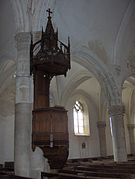 La chaire de l'église.