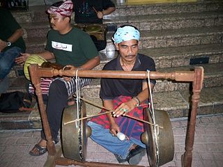 <span class="mw-page-title-main">Traditional Malaysian musical instruments</span> Malaysian musical instruments