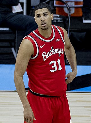 <span class="mw-page-title-main">Seth Towns</span> American basketball player and coach (born 1997)