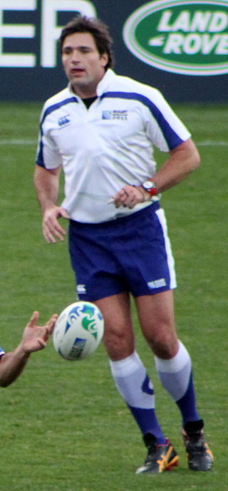 <span class="mw-page-title-main">Steve Walsh (rugby union)</span> New Zealand born rugby union referee in Australia