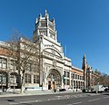 Victoria and Albert Museum.