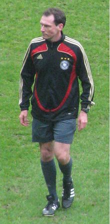 Florian Meyer.jpg