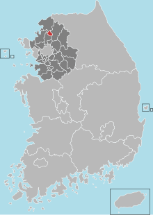 Dongducheon, where many "juicy bars" and clubs are situated near military bases. Gyeonggi-Dongducheon.svg