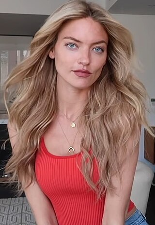 <span class="mw-page-title-main">Martha Hunt</span> American model (born 1989)