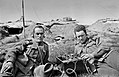 Soldats australiens avec un poste à galène en 1916.