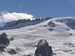 Sasso delle Undici e Sasso delle Dodici che sovrastano il ghiacciaio della Marmolada