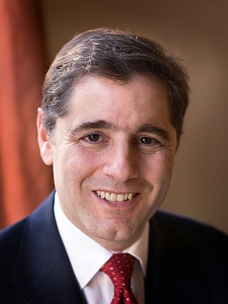 <span class="mw-page-title-main">Julius Genachowski</span> American lawyer and businessman