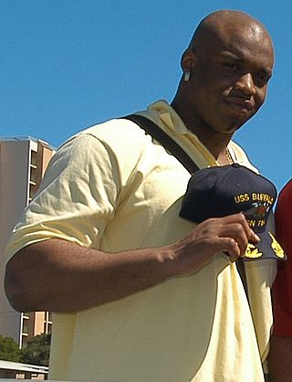 <span class="mw-page-title-main">John Abraham (American football)</span> American football player (born 1978)