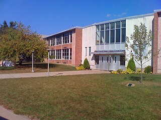 <span class="mw-page-title-main">Morris Knolls High School</span> School district in Morris County, New Jersey, US