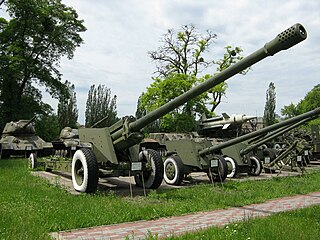 <span class="mw-page-title-main">130 mm towed field gun M1954 (M-46)</span> Towed field gun