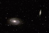 Vue combinées des deux galaxies M81 (en bas) et M82 (à droite).