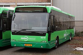 De voormalige groene "Stadsdienst Apeldoorn"-bus (Berkhof Ambassador) van Syntus