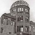 Atombombekuppelen i Hiroshima.]]