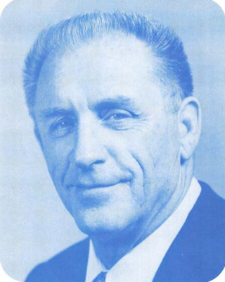 <span class="mw-page-title-main">Walt Kichefski</span> American football player and coach (1916–1992)