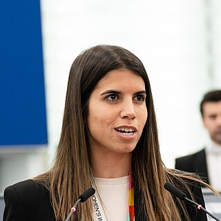 <span class="mw-page-title-main">Alba Redondo</span> Spanish footballer (born 1996)